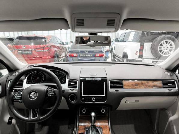 Volkswagen Touareg II с пробегом 2010 года, цена 1 799 000 рублей, 253078 км, внедорожник, Автокод Объявления