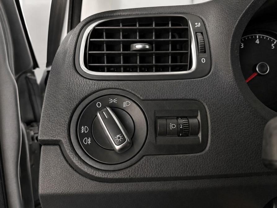 Volkswagen Polo V Рестайлинг Уфа  - изображение 15