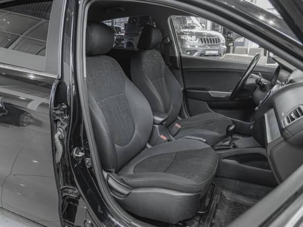 Kia Rio III Рестайлинг с пробегом 2015 года, цена 1 240 000 рублей, 86674 км, седан, Автокод Объявления