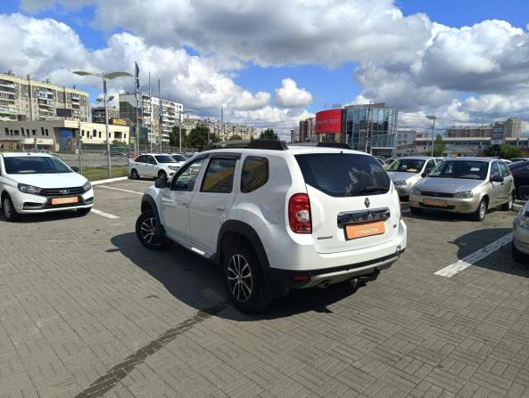 Renault Duster I с пробегом 2013 года, цена 1 500 000 рублей, 180000 км, внедорожник, Автокод Объявления
