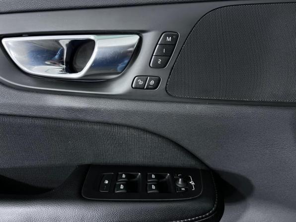 Volvo V60 Cross Country II с пробегом 2021 года, цена 3 397 000 рублей, 116411 км, универсал, Автокод Объявления