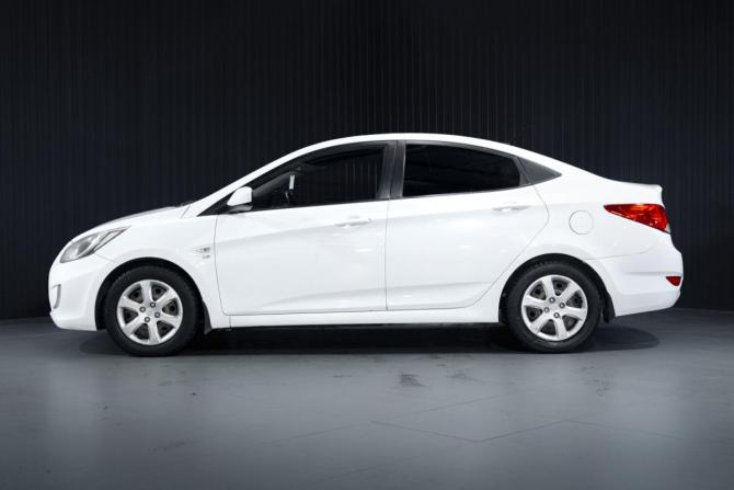 Hyundai Solaris I с пробегом 2012 года, цена 600 000 рублей, 249473 км, седан, Автокод Объявления