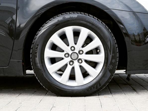 Toyota Avensis III с пробегом 2009 года, цена 1 049 000 рублей, 195732 км, седан, Автокод Объявления