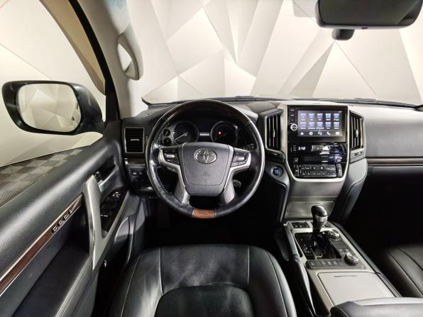 Toyota Land Cruiser 200 Series Рестайлинг 2 с пробегом 2018 года, цена 6 200 000 рублей, 105623 км, внедорожник, Автокод Объявления