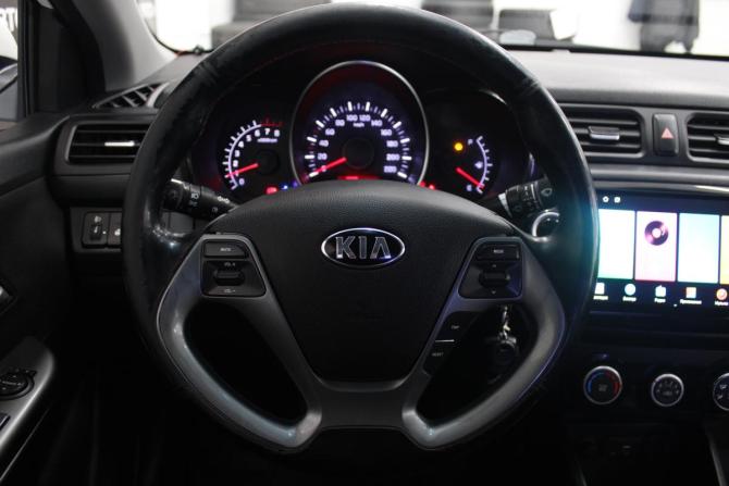 Kia Rio III Рестайлинг с пробегом 2016 года, цена 963 000 рублей, 136825 км, седан, Автокод Объявления