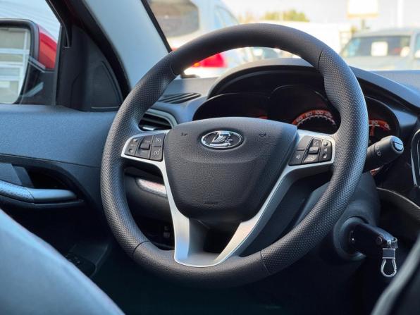 Lada (ВАЗ) Vesta I с пробегом 2021 года, цена 1 300 000 рублей, 71099 км, универсал, Автокод Объявления
