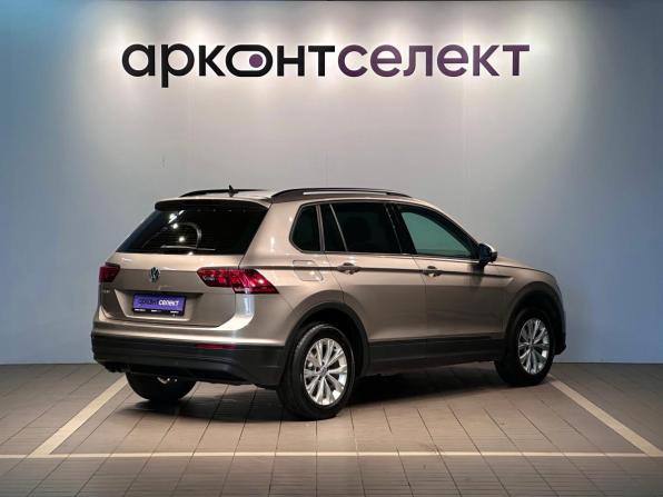 Volkswagen Tiguan II с пробегом 2020 года, цена 2 200 000 рублей, 124281 км, внедорожник, Автокод Объявления
