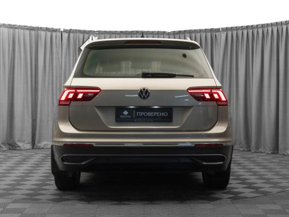 Volkswagen Tiguan II Рестайлинг с пробегом 2021 года, цена 1 990 000 рублей, 154877 км, внедорожник, Автокод Объявления