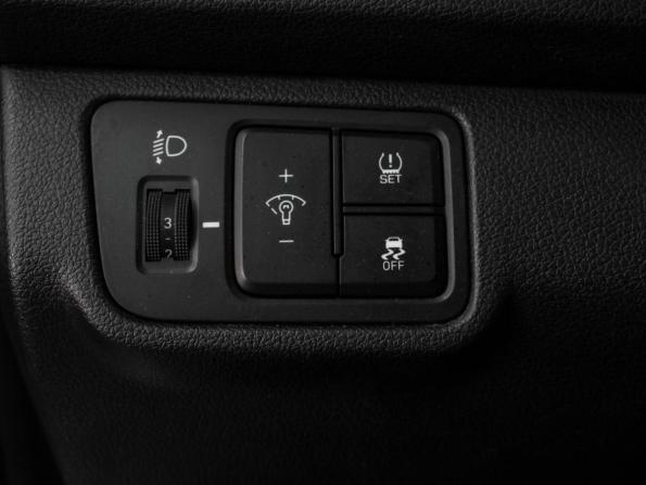 Hyundai Solaris II с пробегом 2017 года, цена 1 379 000 рублей, 105763 км, седан, Автокод Объявления