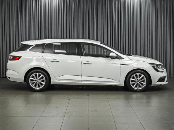 Renault Megane IV с пробегом 2018 года, цена 1 170 000 рублей, 280517 км, универсал, Автокод Объявления
