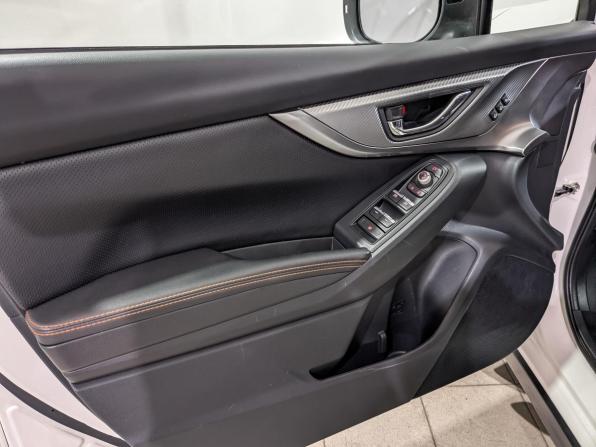 Subaru XV II с пробегом 2021 года, цена 2 590 000 рублей, 110951 км, внедорожник, Автокод Объявления