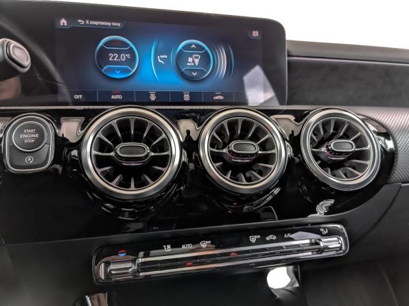 Mercedes-Benz A-Класс IV (W177) с пробегом 2021 года, цена 2 780 000 рублей, 73089 км, хэтчбек, Автокод Объявления