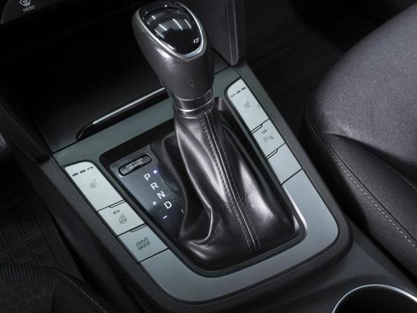 Hyundai Elantra VI (AD) с пробегом 2018 года, цена 1 190 000 рублей, 272815 км, седан, Автокод Объявления