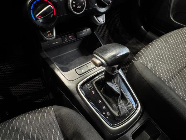 Kia Rio IV с пробегом 2020 года, цена 1 270 000 рублей, 311310 км, седан, Автокод Объявления