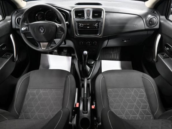 Renault Sandero II с пробегом 2015 года, цена 1 065 000 рублей, 76097 км, хэтчбек, Автокод Объявления