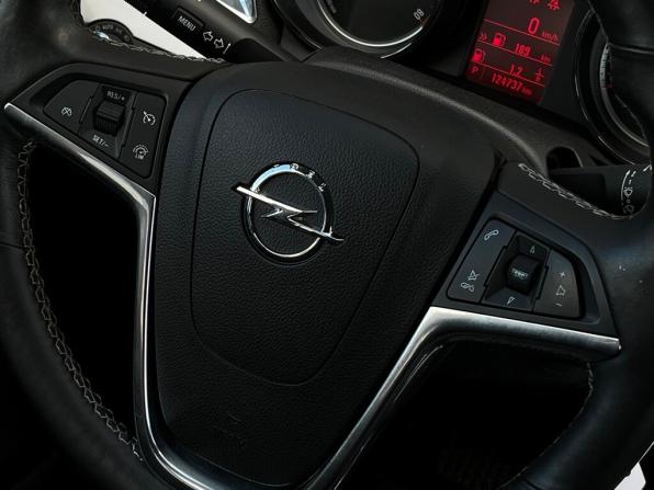 Opel Mokka I с пробегом 2013 года, цена 986 300 рублей, 124734 км, внедорожник, Автокод Объявления