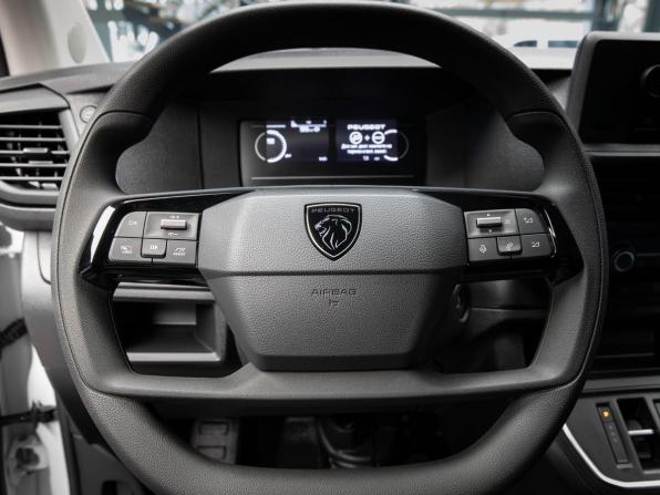 Новый Peugeot Expert III Рестайлинг 2025 года, цена 5 099 000 рублей, фургон, Автокод Объявления