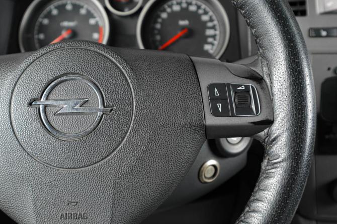 Opel Zafira B с пробегом 2006 года, цена 519 000 рублей, 239000 км, компактвэн, Автокод Объявления