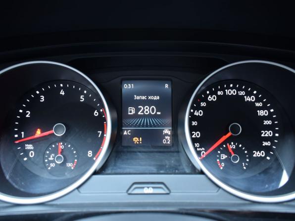 Volkswagen Tiguan II Рестайлинг с пробегом 2021 года, цена 2 410 000 рублей, 56061 км, внедорожник, Автокод Объявления