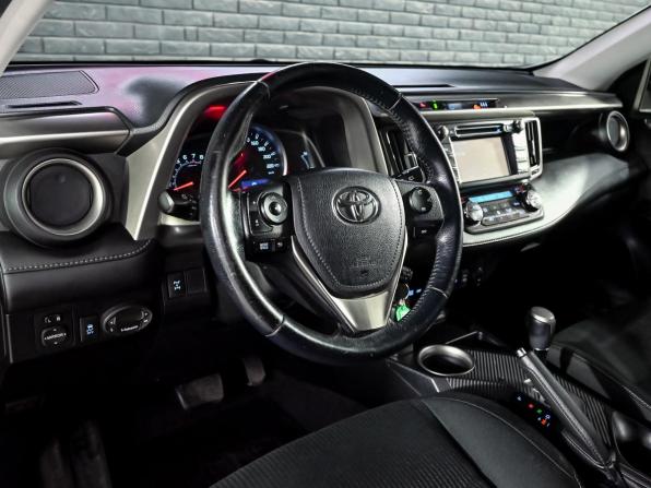 Toyota RAV4 IV (XA40) с пробегом 2013 года, цена 2 100 000 рублей, 122745 км, внедорожник, Автокод Объявления