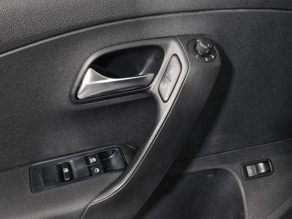 Volkswagen Polo V с пробегом 2013 года, цена 699 000 рублей, 223501 км, седан, Автокод Объявления