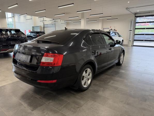 Skoda Octavia III (A7) с пробегом 2017 года, цена 1 450 000 рублей, 232237 км, лифтбек, Автокод Объявления