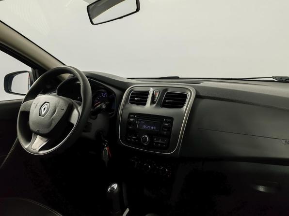 Renault Logan II с пробегом 2016 года, цена 929 000 рублей, 61515 км, седан, Автокод Объявления