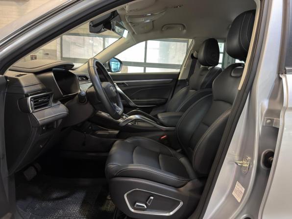 Geely Atlas Pro с пробегом 2021 года, цена 1 799 000 рублей, 73500 км, внедорожник, Автокод Объявления
