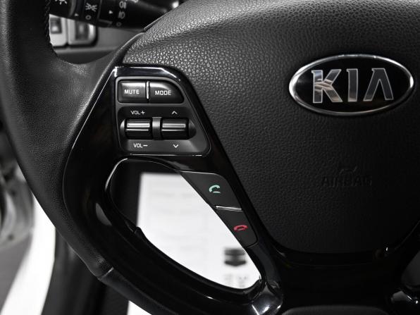 Kia Rio III Рестайлинг с пробегом 2016 года, цена 895 000 рублей, 215971 км, седан, Автокод Объявления
