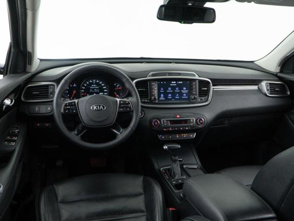 Kia Sorento III Prime Рестайлинг с пробегом 2018 года, цена 2 868 055 рублей, 87321 км, внедорожник, Автокод Объявления