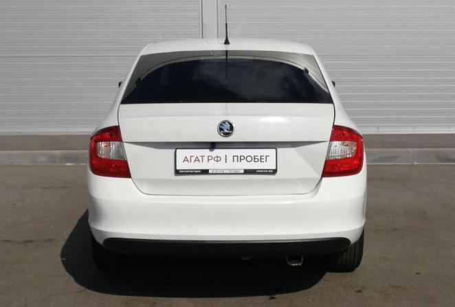 Skoda Rapid I с пробегом 2014 года, цена 600 000 рублей, 175000 км, лифтбек, Автокод Объявления