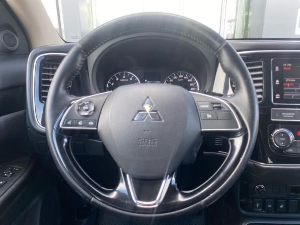 Mitsubishi Outlander III Рестайлинг 2 с пробегом 2018 года, цена 1 630 000 рублей, 195412 км, внедорожник, Автокод Объявления