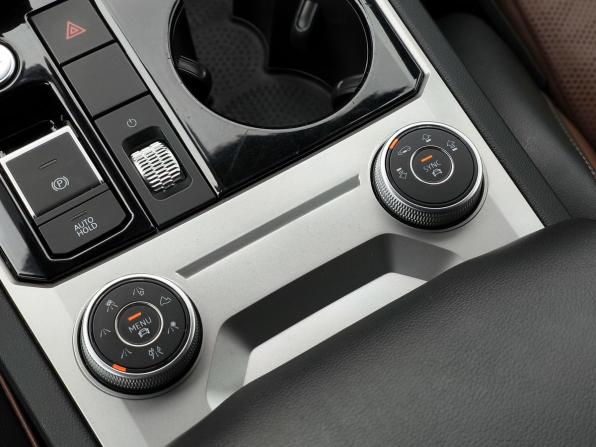 Volkswagen Touareg III с пробегом 2019 года, цена 4 490 000 рублей, 162500 км, внедорожник, Автокод Объявления