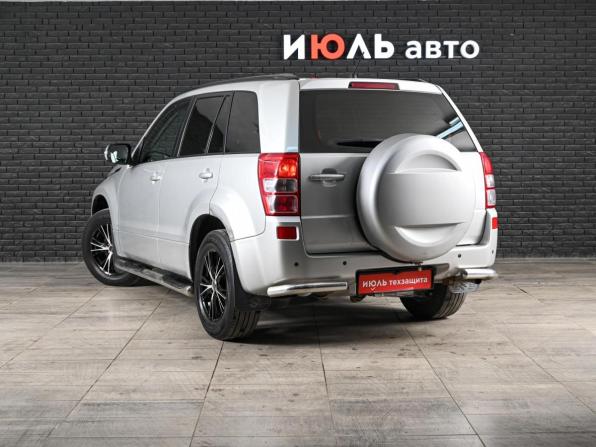 Suzuki Grand Vitara II Рестайлинг с пробегом 2010 года, цена 1 000 000 рублей, 261385 км, внедорожник, Автокод Объявления