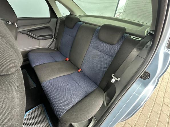 Ford Focus II с пробегом 2006 года, цена 450 000 рублей, 251637 км, седан, Автокод Объявления