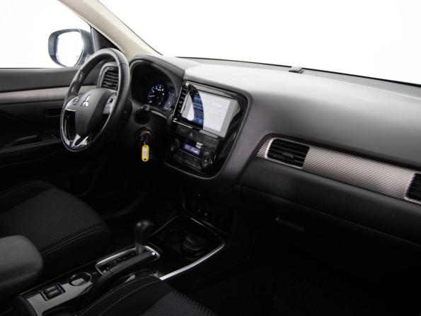 Mitsubishi Outlander III Рестайлинг 2 с пробегом 2018 года, цена 1 899 000 рублей, 110978 км, внедорожник, Автокод Объявления