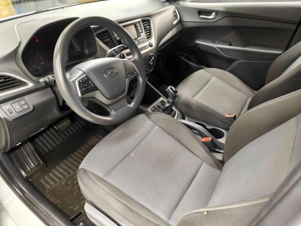 Hyundai Solaris II с пробегом 2018 года, цена 1 305 929 рублей, 95152 км, седан, Автокод Объявления