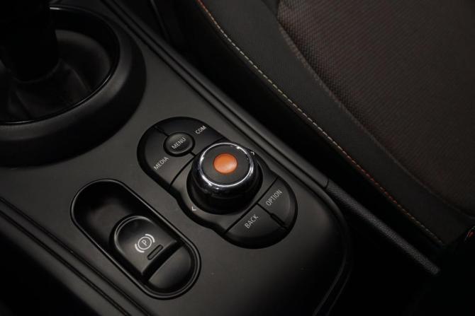 Mini Countryman II с пробегом 2019 года, цена 2 170 000 рублей, 80760 км, внедорожник, Автокод Объявления