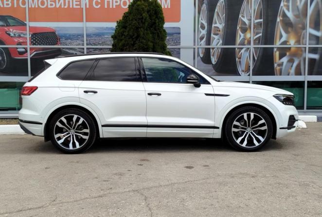 Volkswagen Touareg III с пробегом 2018 года, цена 4 500 000 рублей, 225865 км, внедорожник, Автокод Объявления