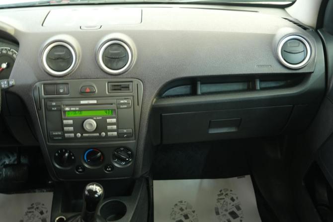 Ford Fusion I Рестайлинг с пробегом 2007 года, цена 429 000 рублей, 287000 км, хэтчбек, Автокод Объявления