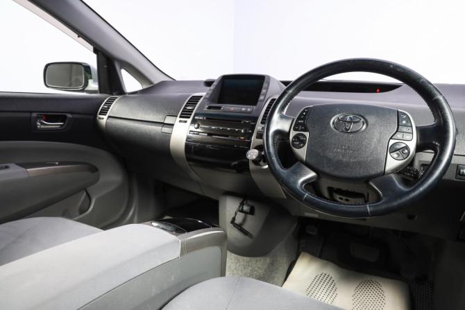 Toyota Prius II Рестайлинг (XW20) с пробегом 2008 года, цена 849 000 рублей, 22132 км, лифтбек, Автокод Объявления