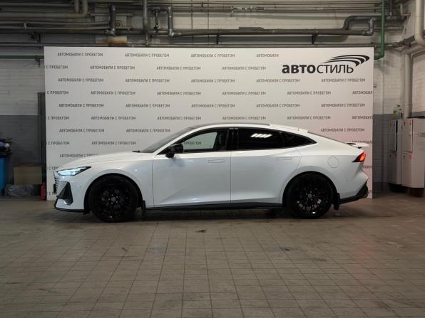 Changan UNI-V I с пробегом 2023 года, цена 2 199 000 рублей, 41200 км, лифтбек, Автокод Объявления