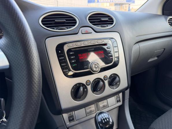 Ford Focus II Рестайлинг с пробегом 2011 года, цена 650 000 рублей, 122000 км, хэтчбек, Автокод Объявления