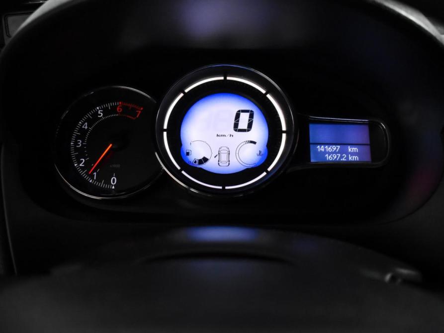 Renault Fluence I Рестайлинг Санкт-Петербург  - изображение 16