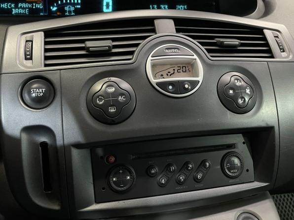 Renault Scenic II Рестайлинг с пробегом 2007 года, цена 440 000 рублей, 267000 км, компактвэн, Автокод Объявления