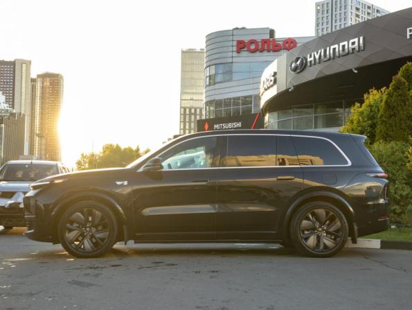 Li Auto (Lixiang) L9 I с пробегом 2024 года, цена 5 748 000 рублей, 68235 км, внедорожник, Автокод Объявления
