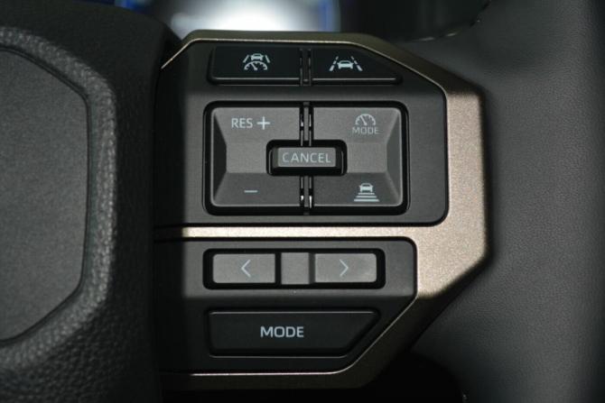 Toyota Land Cruiser Prado 250 Series с пробегом 2024 года, цена 12 380 000 рублей, 36 км, внедорожник, Автокод Объявления