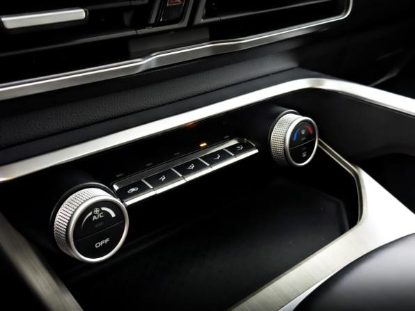 Geely Coolray I с пробегом 2023 года, цена 1 825 000 рублей, 32359 км, внедорожник, Автокод Объявления