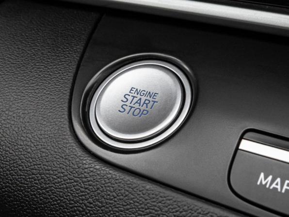 Hyundai Elantra VII (CN7) Рестайлинг с пробегом 2024 года, цена 2 290 000 рублей, 13372 км, седан, Автокод Объявления