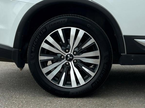 Mitsubishi Outlander III Рестайлинг 3 с пробегом 2021 года, цена 2 227 800 рублей, 151635 км, внедорожник, Автокод Объявления
